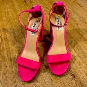 Pink suede chunk heel sandal 😻